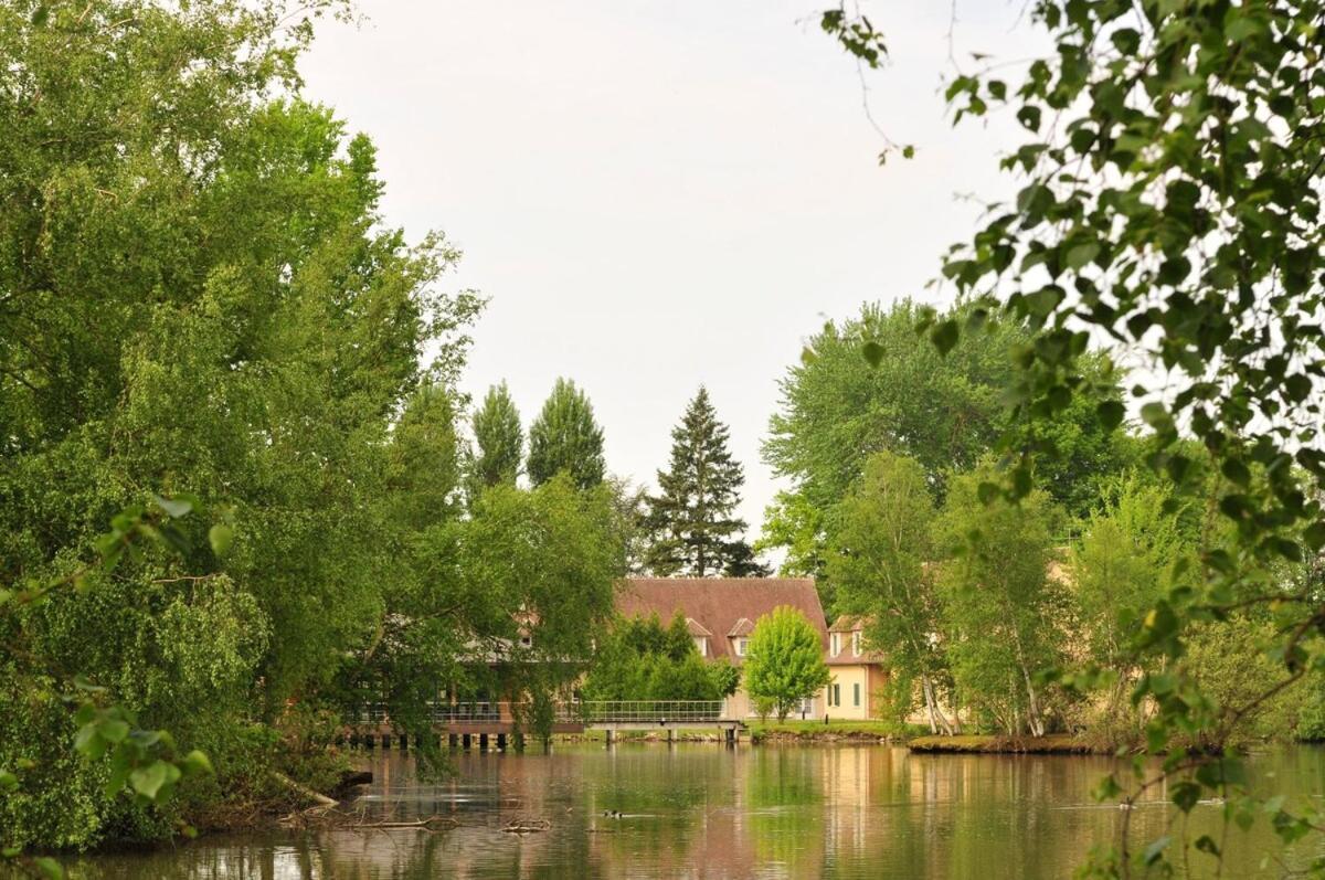 Ternelia Village Vacances Sainte Montaine Exteriör bild